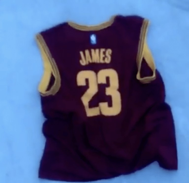 Cavs fans respond to LeBron leaving for LA